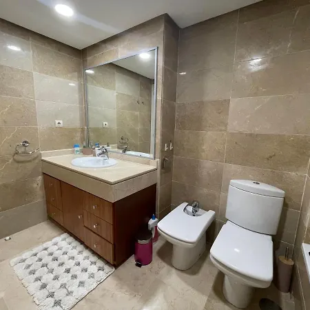 сozy 2 Bedroom In Area Of *